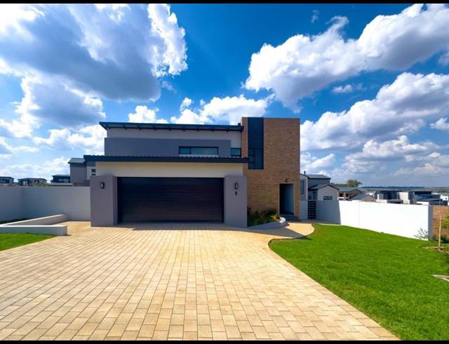 4 BEDROOM HOUSE FOR SALE IN FOUNTAINBROOK ESTATE